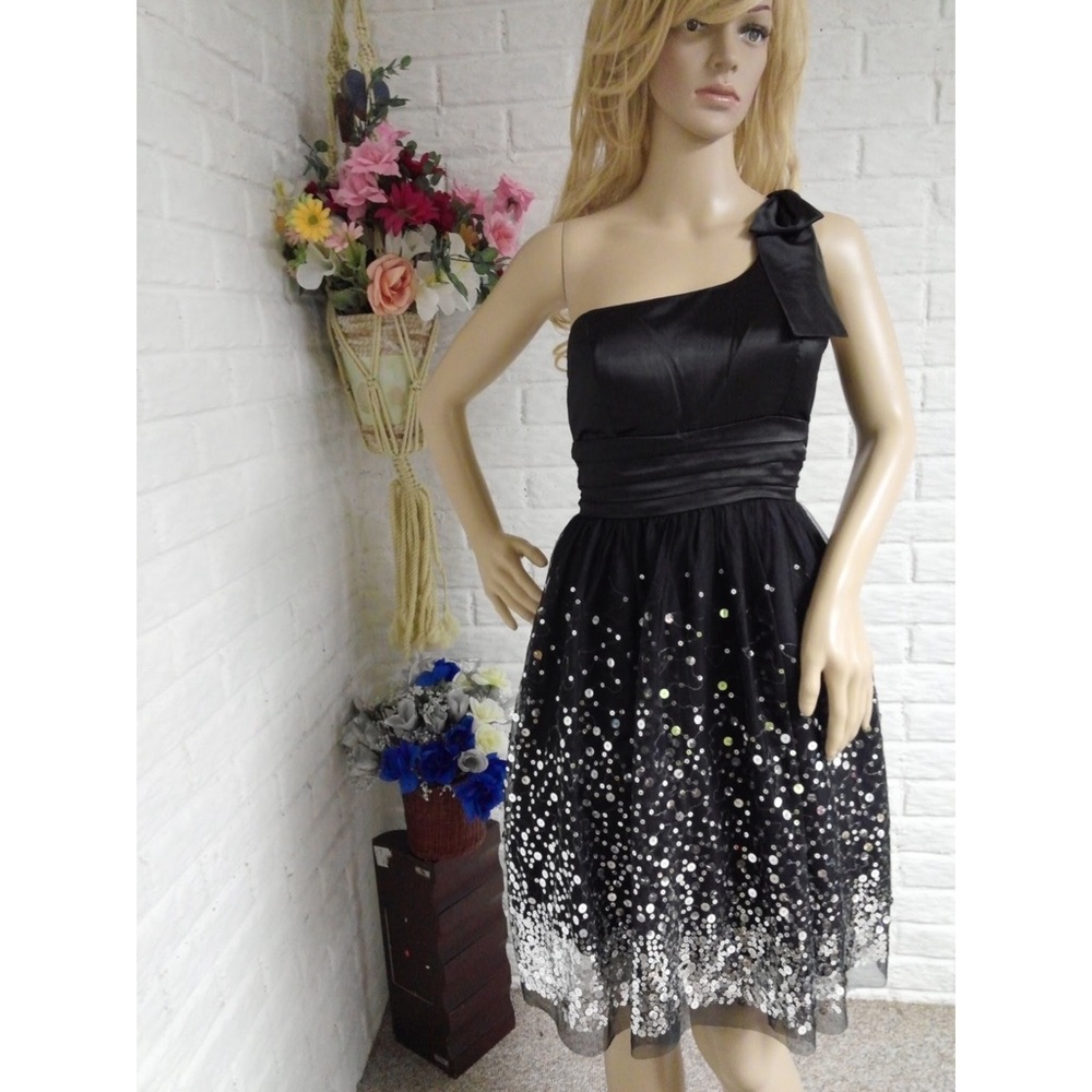 Deb Sequin Tulle Dress (Small)